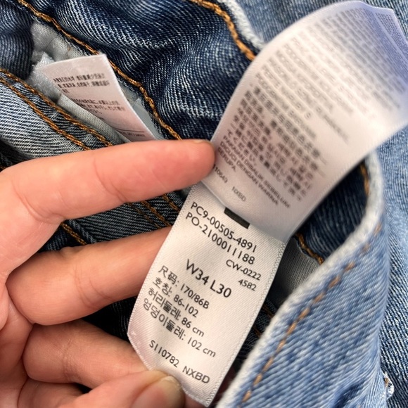 Levi’s Strauss 501 Classic Blue Denim Jeans - Picture 4 of 7